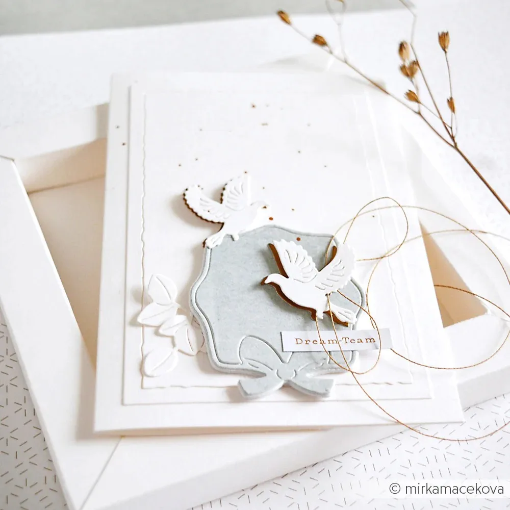 'Wavy-edged Frame with Bow Met - Candle Making Books For Beginners ulasan dan harga
